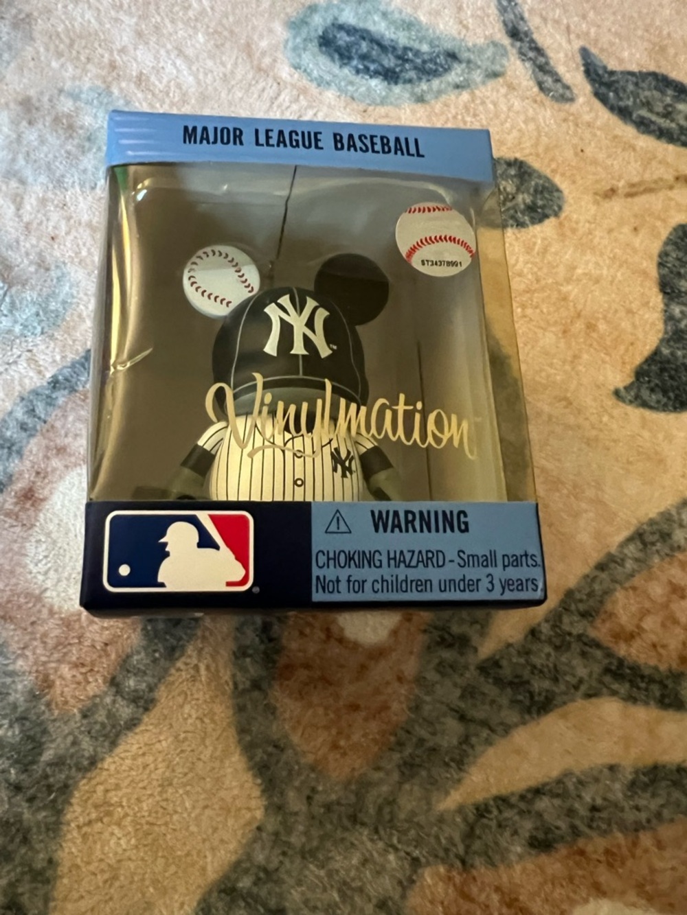 MLB Vinylmation New York Yankees Pinstripe Bear in Box brand new